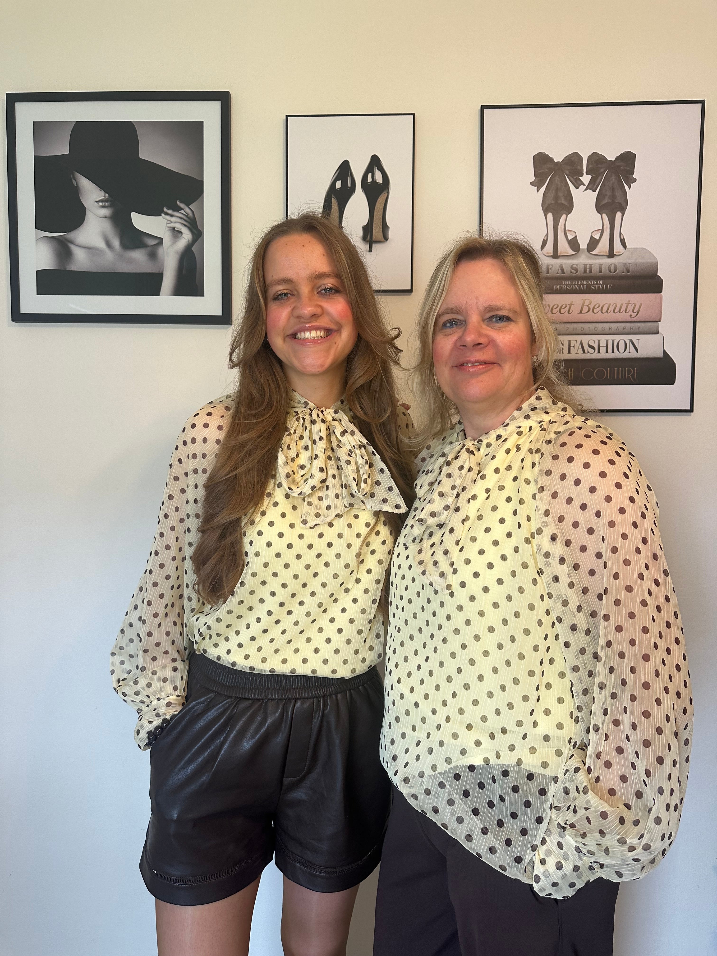 Polkadot blouse Isa geel